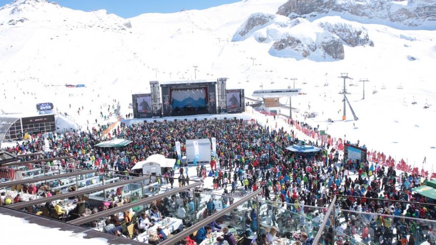 Top of the Mountain Closing Concert mit LENNY KRAVITZ