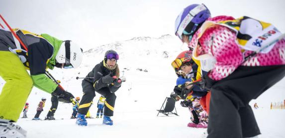 Kids group ski course