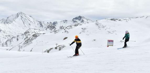 Private guiding zegg ski school