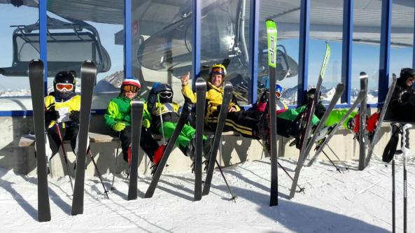 Gruppe schwarz, Rennfahrer, Sonne